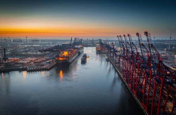 freight forwarder.jpg