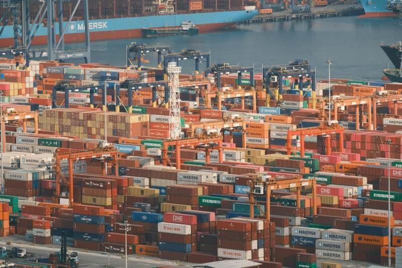 international-freight-forwarding-sea-freight.jpg